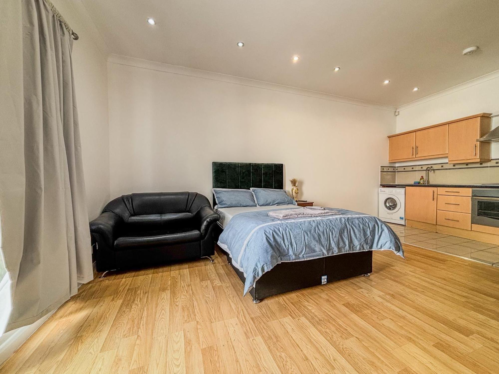 Heavenly Nest Whitechapel Service Homestay *